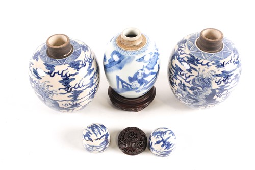 Lot 176 - A pair of Chinese blue & white earthenware...