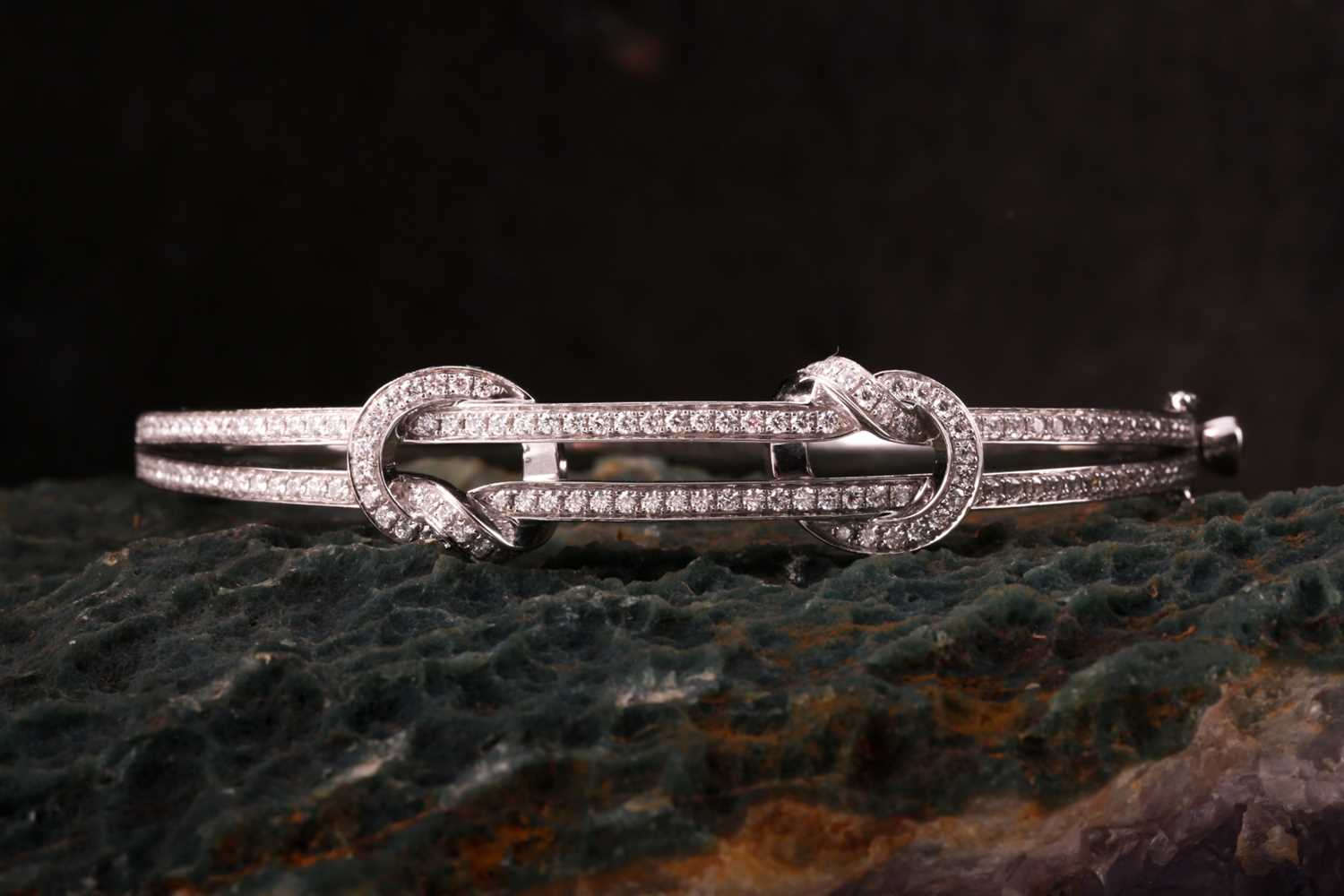 Lot 327 - Boodles. An 18ct white gold and diamond 'The...