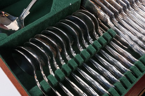 Lot 499 - A mahogany canteen of silver plated Kings...