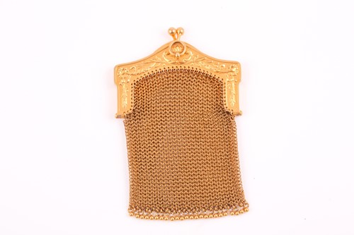 Lot 325 - A 9ct yellow gold mesh-link purse, the mount...