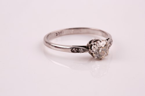 Lot 372 - A single stone diamond ring; the old cushion...