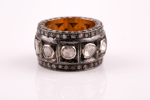 Lot 269 - A silver gilt and polki diamond ring, likely...