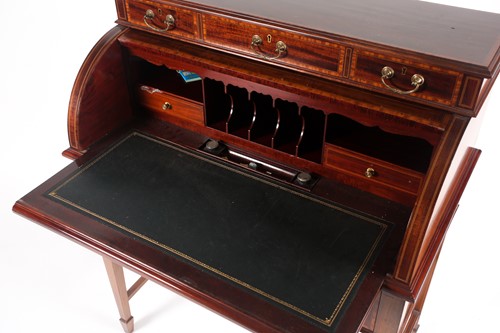 Lot 224 - A Maple & Co mahogany and satinwood...