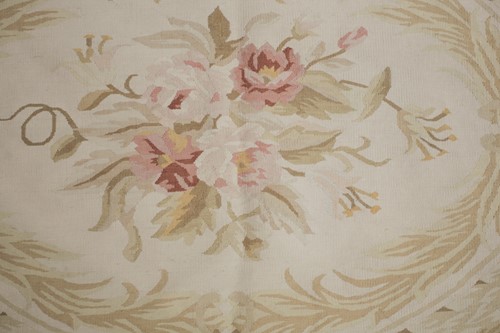 Lot 320 - A 20th century "Aubusson" style carpet with...