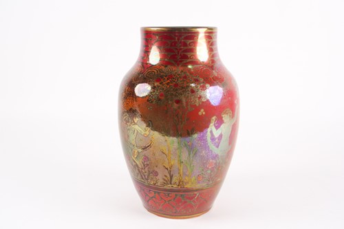 Lot 384 - A Pilkingtons Royal Lancastrian lustre vase,...
