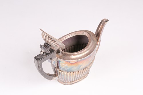 Lot 534 - A Victorian silver teapot, Sheffield 1896 by...