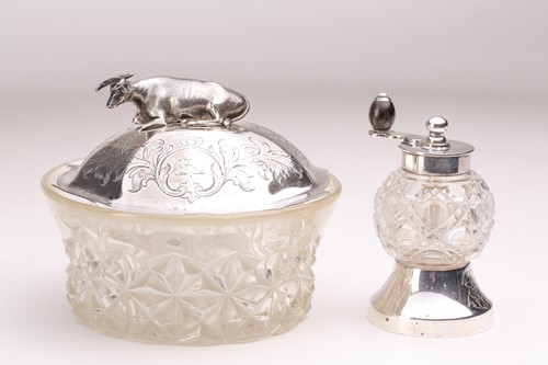 Lot 578 - A George III silver butter dish cover,...