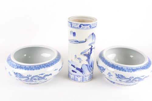Lot 156 - A pair of Chinese 18th-century style blue and...