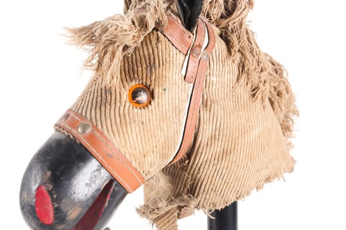 Lot 29 - A mid-20th-century child's toy horse's head,...