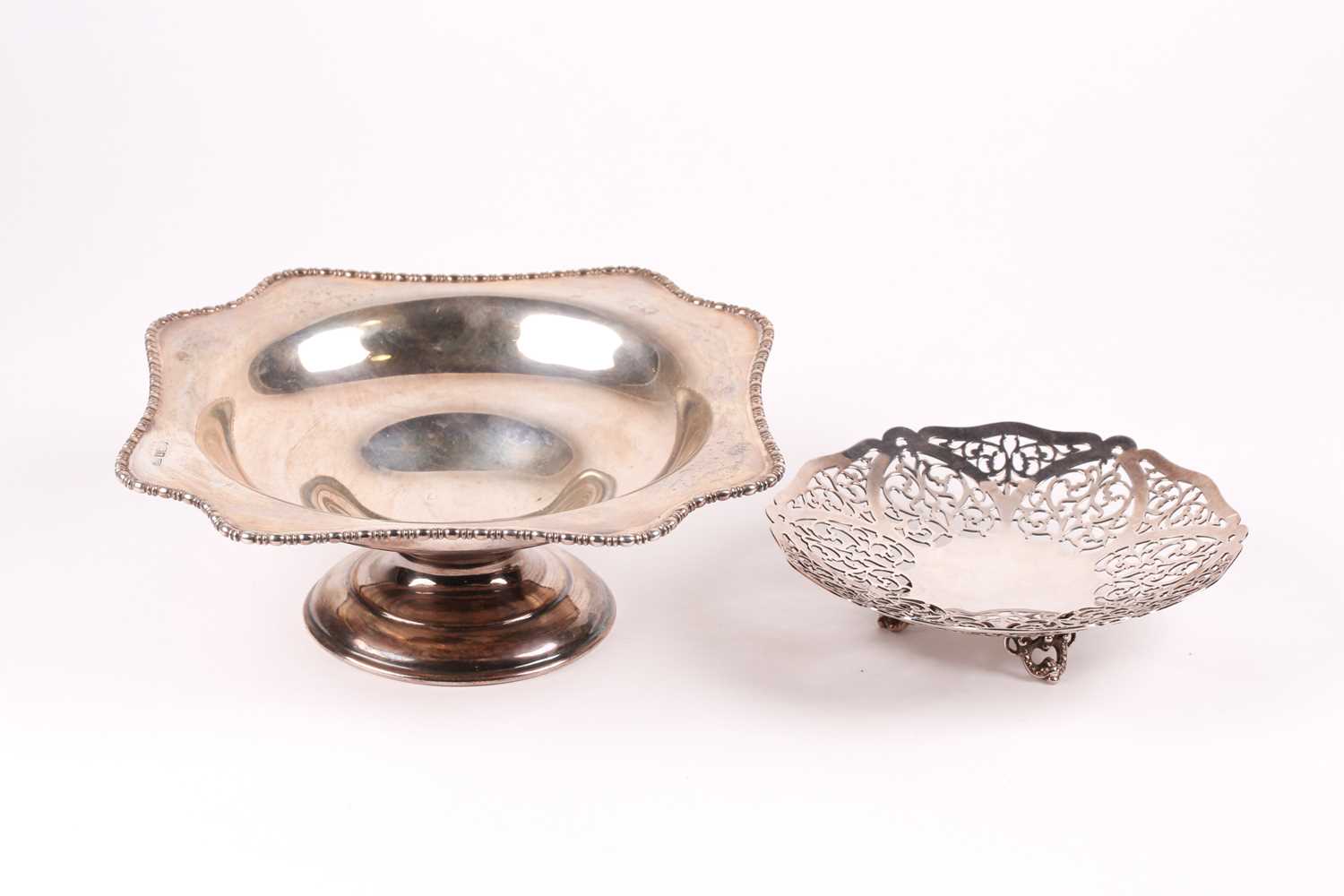 Lot 541 - An Edwardian silver pedestal bowl, Sheffield...