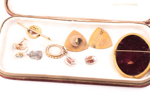 Lot 179 - A pair of single stone opal earrings, seed...