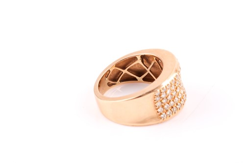 Lot 182 - An 18ct yellow gold and diamond ring by Iliana,...