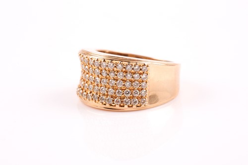 Lot 182 - An 18ct yellow gold and diamond ring by Iliana,...