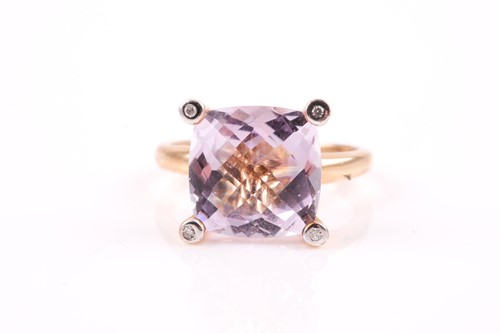 Lot 60 - A 9ct yellow gold and pale pink kunzite ring,...