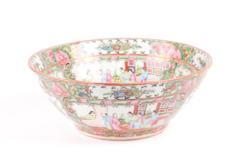 Lot 129 - A Chinese Famille rose porcelain circular bowl,...