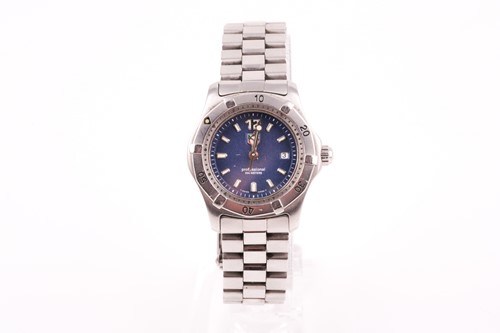 Lot 651 - Tag Heuer. A lady's Professional 200m WK1313...