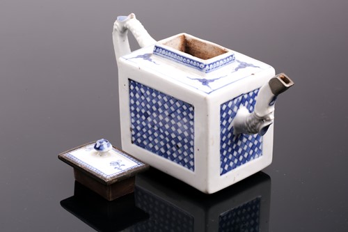 Lot 131 - A Chinese porcelain blue & white square teapot,...