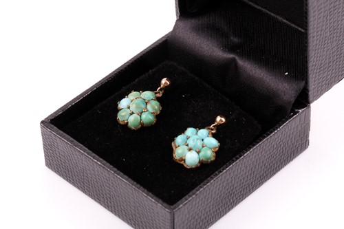 Lot 262 - A pair of yellow metal and turquoise floral...