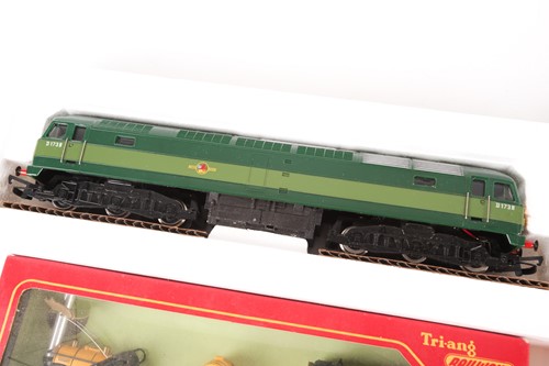 Lot 241 - Triang Hornby: a boxed Triang R346 Stephensons...