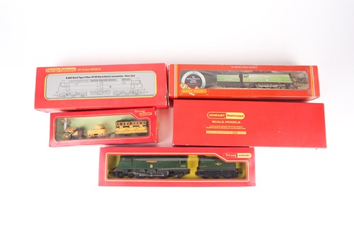 Lot 241 - Triang Hornby: a boxed Triang R346 Stephensons...