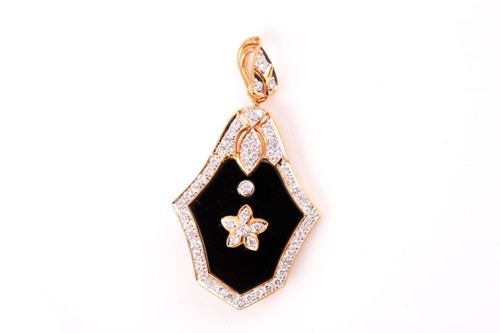Lot 318 - An onyx and diamond pendant / brooch, the...