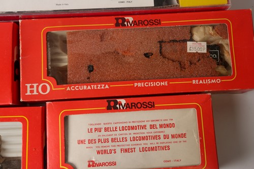 Lot 243 - A group of boxed Rivarossi HO Scale model...