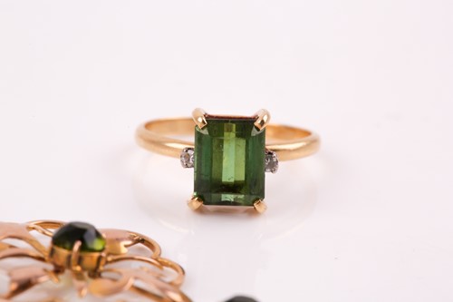 Lot 225 - An 18ct yellow gold and tourmaline ring, set...