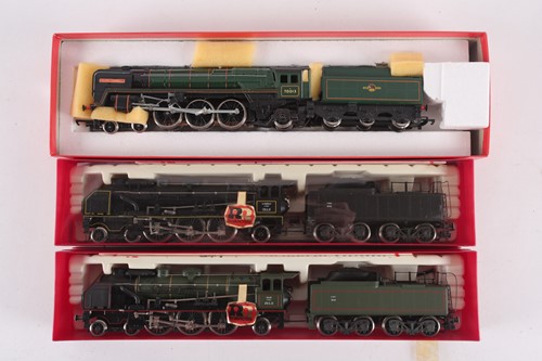 Lot 254 - A Horny OO gauge, R552 BR class 4-6-2 Oliver...