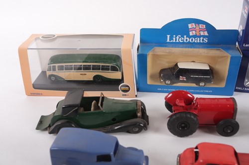 Lot 259 - Triang Minic - a Vauxhall Victor, 1/20 scale...