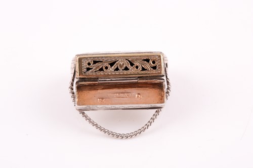 Lot 574 - A George IV silver vinaigrette by Ledsam, Vale...