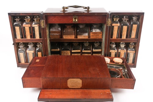 Lot 274 - An early 19th century mahogany apothecary's...