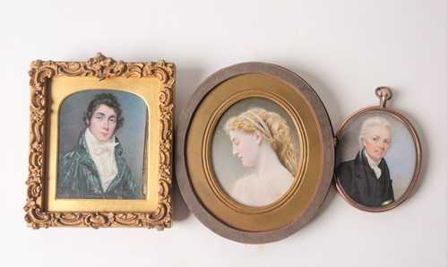 Lot 419 - An early 19th century portrait miniature on...