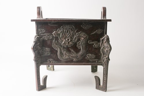 Lot 153 - A large Chinese bronze Fang Ding, Qing, late...