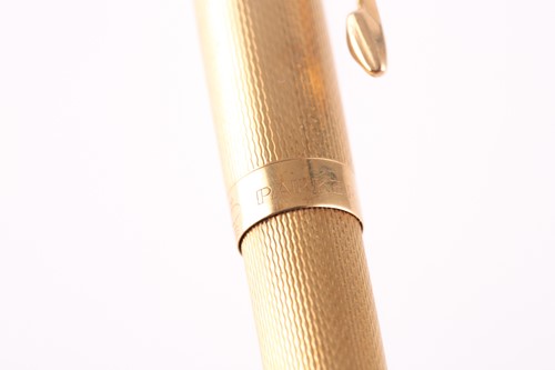 Lot 384 - An 18ct yellow gold Parker ballpoint pen,...