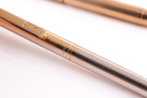 Lot 385 - A 9ct yellow gold cased Yard-o-Led pencil,...