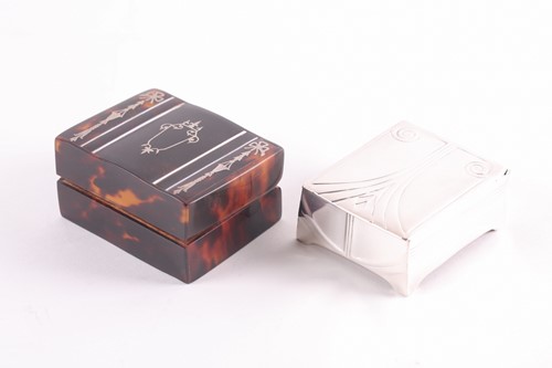 Lot 344 - An Edwardian silver and tortoiseshell stamp...