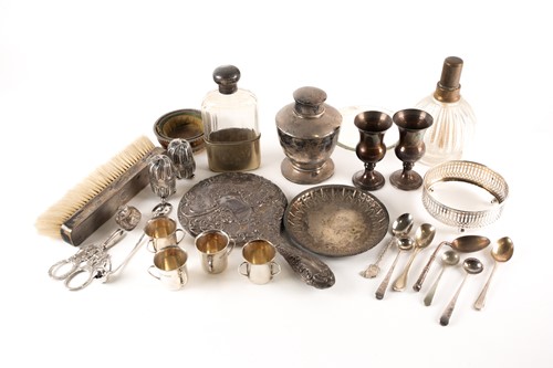 Lot 420 - A small collection of silver items including....
