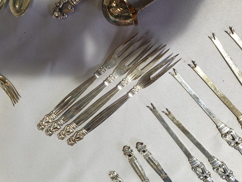 Lot 523 - A Georg Jensen "Acorn" pattern silver part...