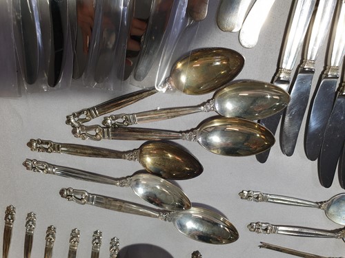 Lot 523 - A Georg Jensen "Acorn" pattern silver part...