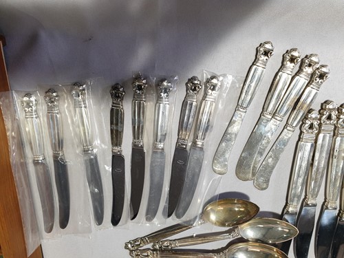 Lot 523 - A Georg Jensen "Acorn" pattern silver part...