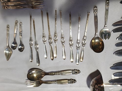 Lot 523 - A Georg Jensen "Acorn" pattern silver part...