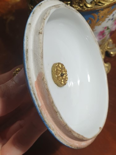 Lot 531 - A 19th century ormolu-mounted Sevres bleu...