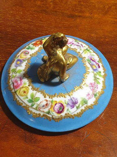 Lot 531 - A 19th century ormolu-mounted Sevres bleu...