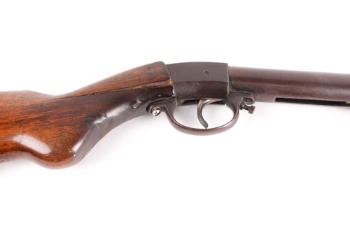 Lot 460 - An early 20th century Diana 177 air rifle with...