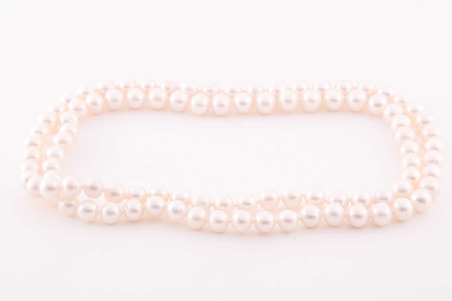 Lot 42 - A cultured pearl necklace, comprised of...
