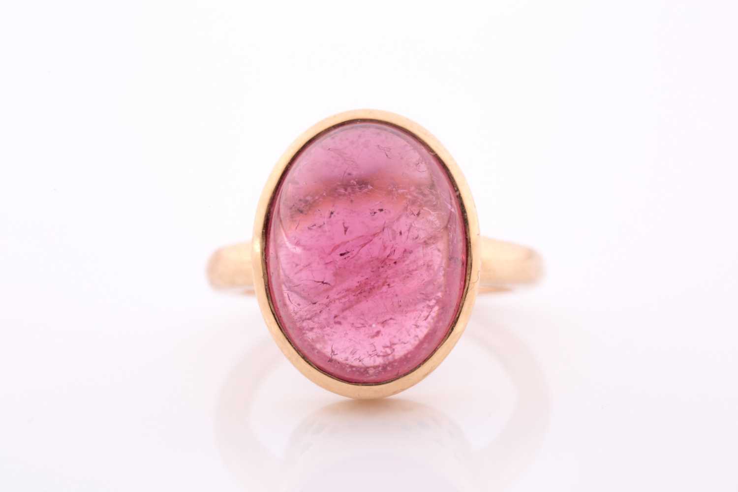 Lot 177 - An 18ct yellow gold and tourmaline ring, set...