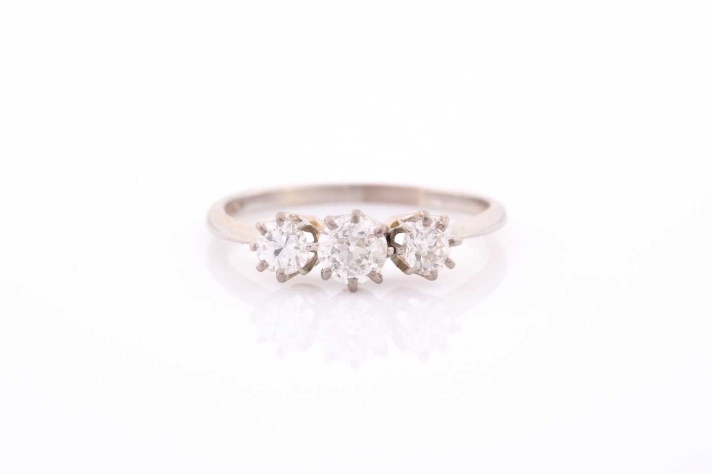 Lot 20 - An 18ct white gold and diamond ring, set with...