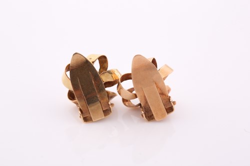 Lot 173 - A pair of yellow metal ribbon-twist earrings,...