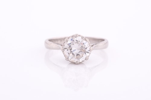 Lot 221 - A round brilliant-cut solitiare diamond ring,...