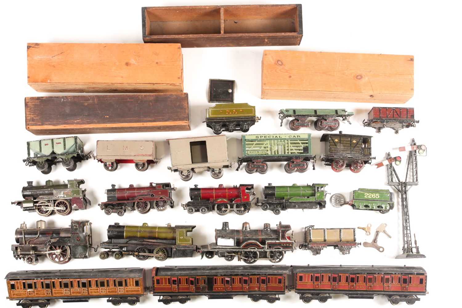 Lot 495 - Three Bowman coaches, model number 550, in LMS...